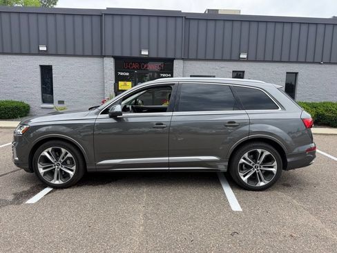 Used 2020 Audi Q7 3.0T Prestige w/ Prestige Package AWD/4WD image 14