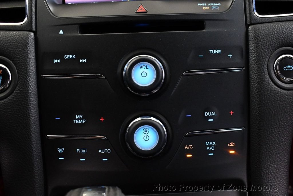 Used 2014 Ford Taurus Limited FWD image 39