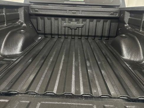 Used 2021 Chevrolet Colorado Z71 w/ Z71 Midnight Edition AWD/4WD image 31