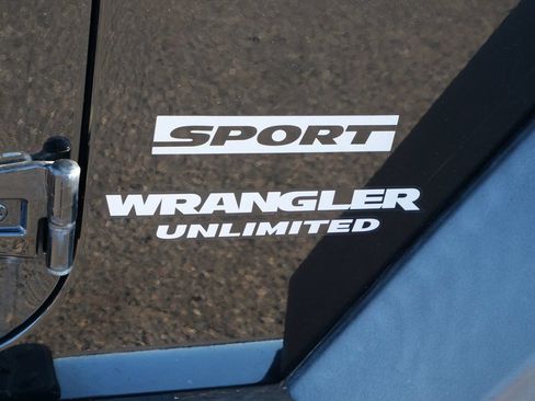 Used 2013 Jeep Wrangler Unlimited Sport AWD/4WD image 8