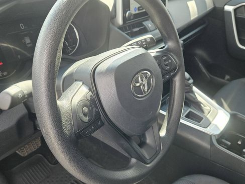 Used 2024 Toyota RAV4 LE AWD/4WD image 18