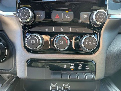 New 2026 RAM 1500 Big Horn w/ Night Edition image 16