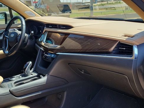 Used 2022 Cadillac XT6 Premium Luxury w/ Platinum Package AWD/4WD image 21