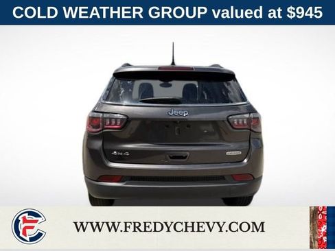 Used 2019 Jeep Compass Latitude w/ Cold Weather Group AWD/4WD image 6
