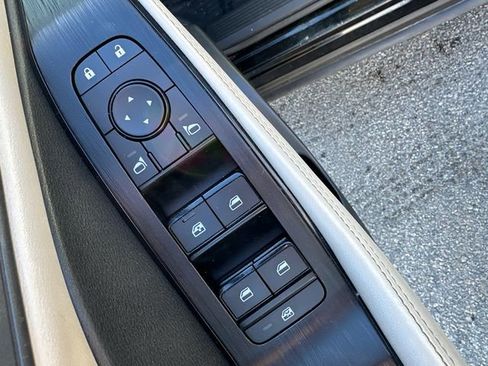 Used 2024 Nissan Rogue SV image 23