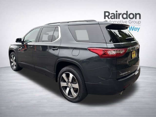 Used 2019 Chevrolet Traverse LT w/ LT Premium Package AWD/4WD image 5