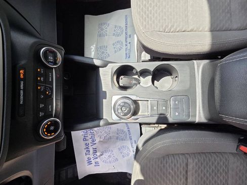 Used 2020 Ford Escape SE AWD/4WD image 18
