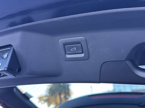 Used 2023 MAZDA CX-9 Signature image 34