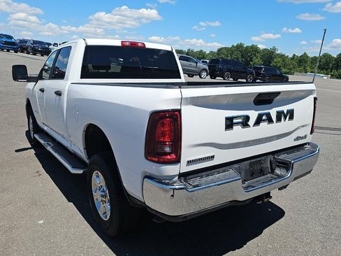 Used 2026 RAM 2500 Big Horn AWD/4WD image 6