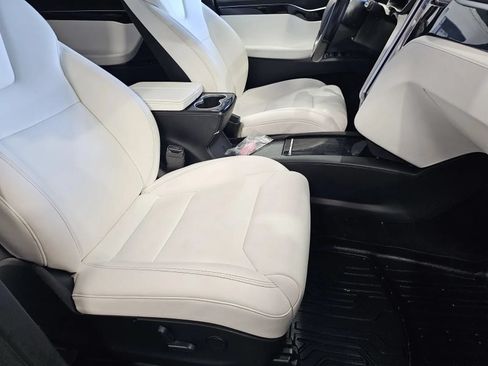 Used 2017 Tesla Model X 75D AWD/4WD image 7