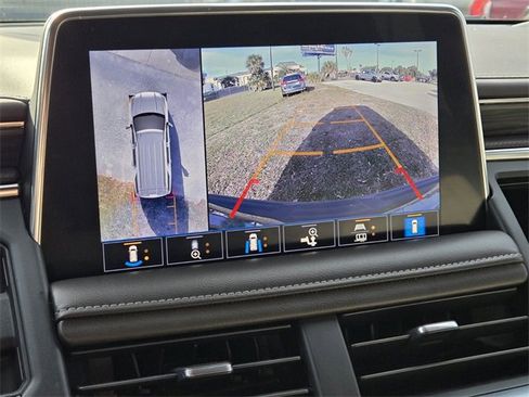 Used 2021 GMC Yukon SLT w/ SLT Luxury Package image 23