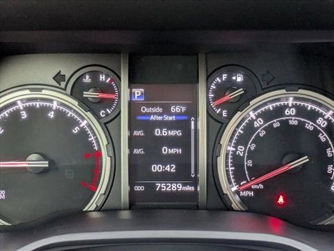 Used 2022 Toyota 4Runner TRD Off-Road Premium image 11