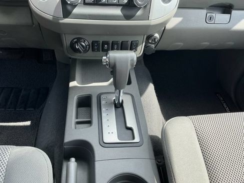 Used 2019 Nissan Frontier SV w/ Value Truck Package AWD/4WD image 13