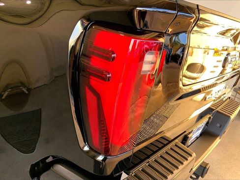 Used 2024 GMC Sierra 3500 Denali Ultimate image 29