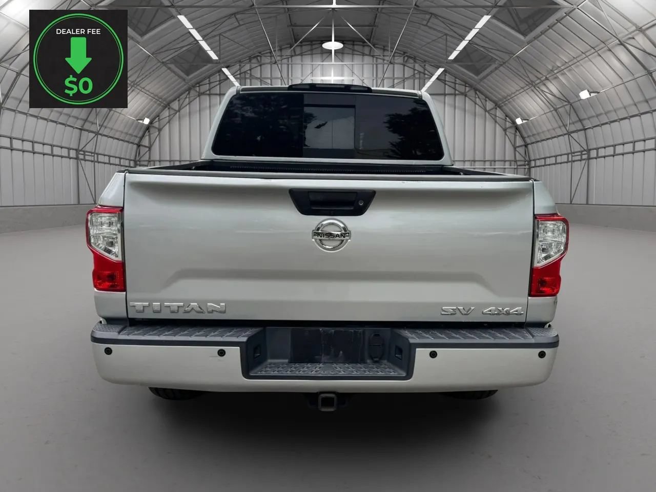 Used 2017 Nissan Titan SV AWD/4WD image 4