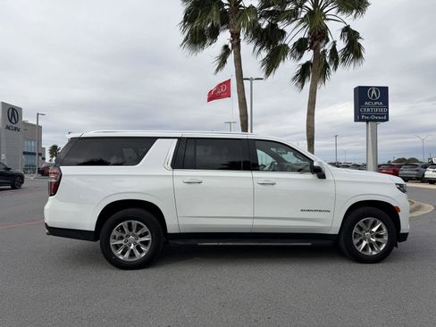 Used 2024 Chevrolet Suburban Premier image 18