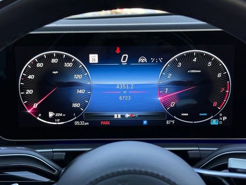 Used 2024 Mercedes-Benz Maybach GLS 600 4MATIC image 27