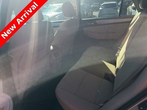 Used 2017 Subaru Outback 2.5i Premium image 14