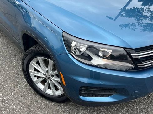 Used 2018 Volkswagen Tiguan Limited FWD image 2