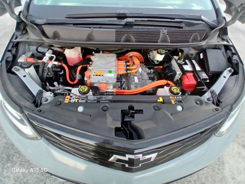 Used 2020 Chevrolet Bolt LT image 23