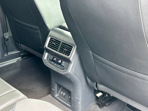Used 2025 Volkswagen Atlas SE FWD image 49