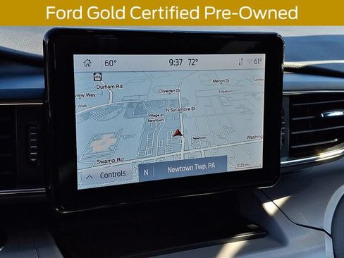 Certified 2023 Ford Explorer XLT w/ Equipment Group 202A AWD/4WD image 18