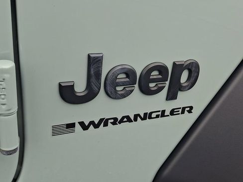 Used 2024 Jeep Wrangler Unlimited Sport AWD/4WD image 30