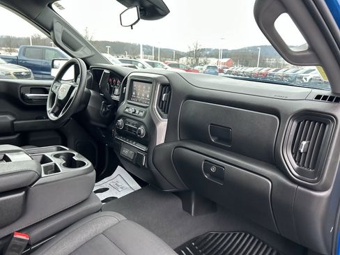 Used 2023 Chevrolet Silverado 1500 Custom image 17