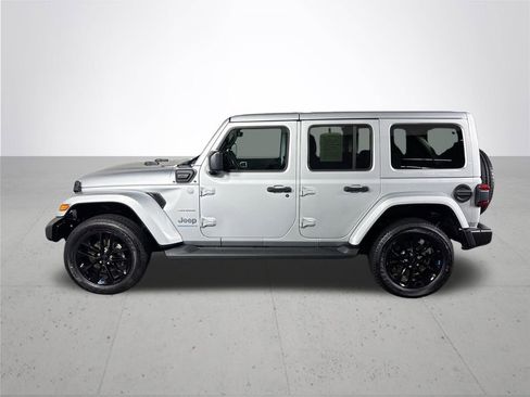 Certified 2023 Jeep Wrangler Unlimited Sahara w/ Cold Weather Group AWD/4WD image 10