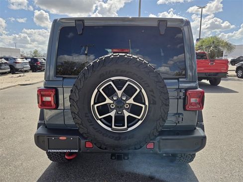 Used 2025 Jeep Wrangler Unlimited Rubicon w/ Safety Group image 14