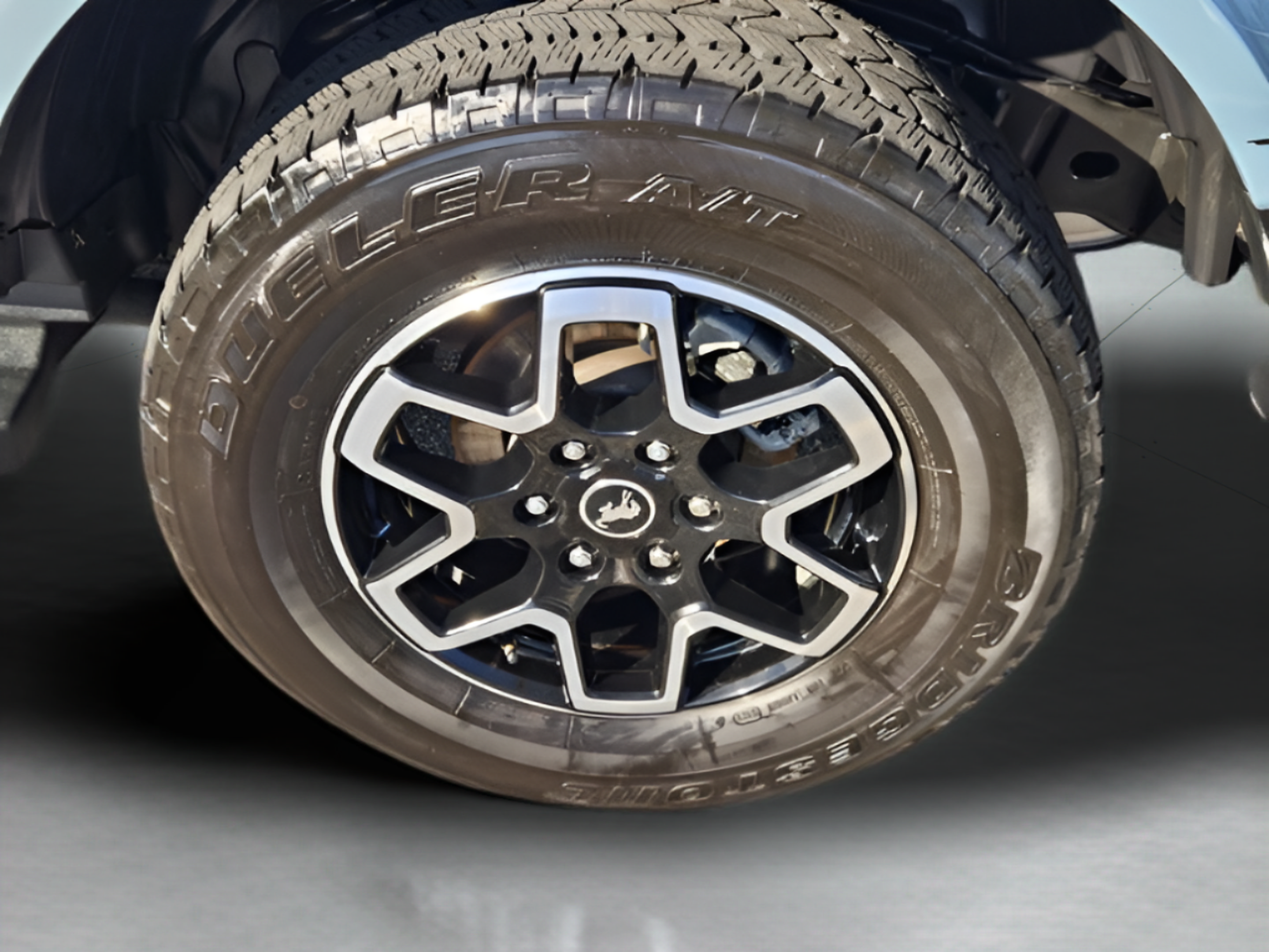 Used 2023 Ford Bronco Outer Banks AWD/4WD image 27
