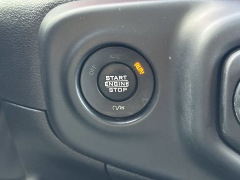 Used 2023 Jeep Gladiator Rubicon w/ Cold Weather Group AWD/4WD image 21