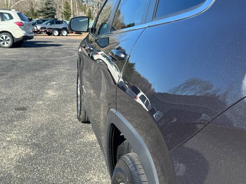 Used 2017 Jeep Cherokee Limited w/ Luxury Group AWD/4WD image 13