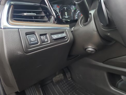 Used 2018 Cadillac XT5 Platinum w/ Driver Assist Package image 20