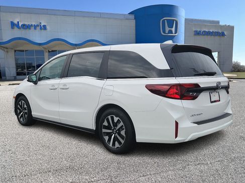 New 2026 Honda Odyssey EX-L image 3