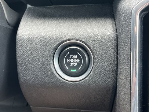 Used 2024 GMC Acadia Elevation AWD/4WD image 8