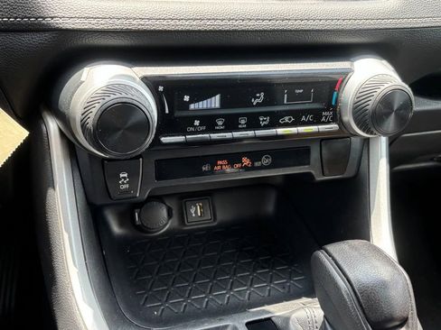 Used 2023 Toyota RAV4 LE FWD image 11