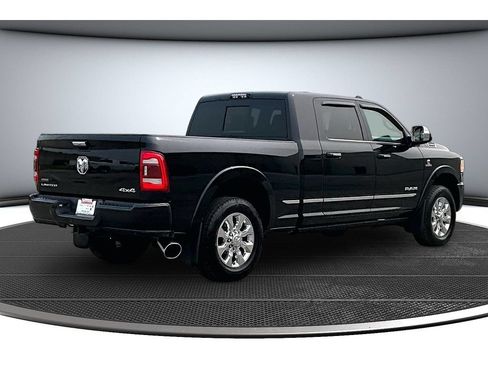Used 2020 RAM 2500 Limited AWD/4WD image 18
