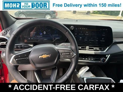 Used 2025 Chevrolet Equinox LT w/ Safety and Technology Package FWD image 29