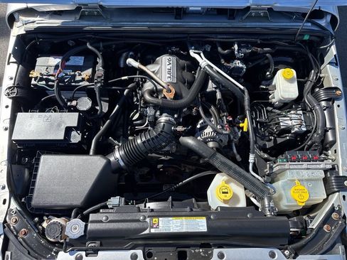 Used 2011 Jeep Wrangler Unlimited Sport image 10