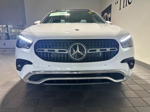 New 2026 Mercedes-Benz GLA 250 4MATIC image 2