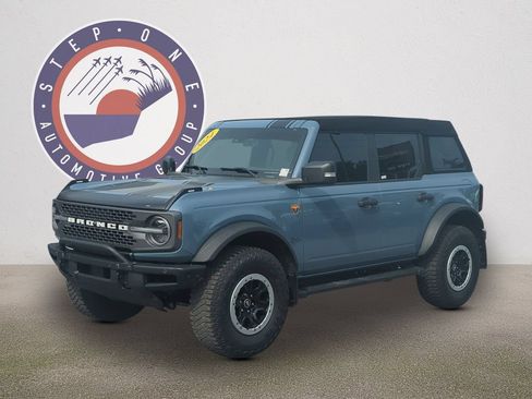 Used 2024 Ford Bronco Badlands AWD/4WD image 1