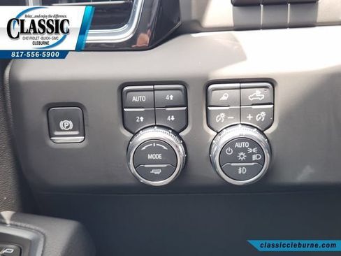 Used 2025 GMC Sierra 1500 Denali w/ Denali Reserve Package AWD/4WD image 23
