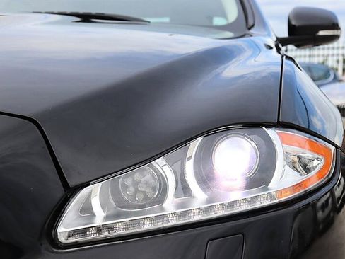 Used 2015 Jaguar XJ L Portfolio RWD image 55