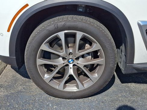 Used 2026 BMW X5 xDrive40i AWD/4WD image 4