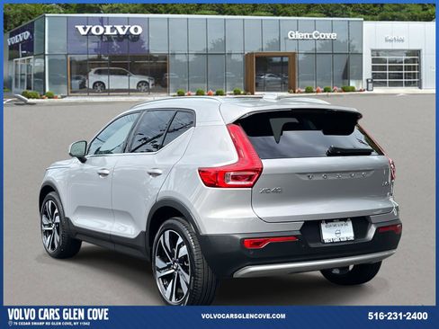 Certified 2025 Volvo XC40 B5 Ultra w/ Protection Package Premier image 5