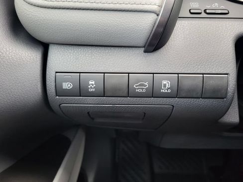 Used 2023 Toyota Camry LE AWD/4WD image 21