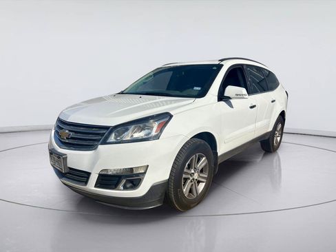 Used 2017 Chevrolet Traverse LT FWD image 6