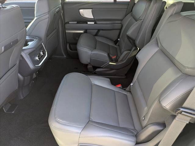 New 2026 Ford Expedition Active RWD image 15