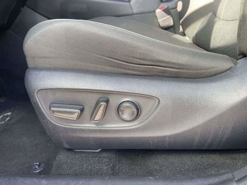 Used 2024 Toyota RAV4 XLE FWD image 20